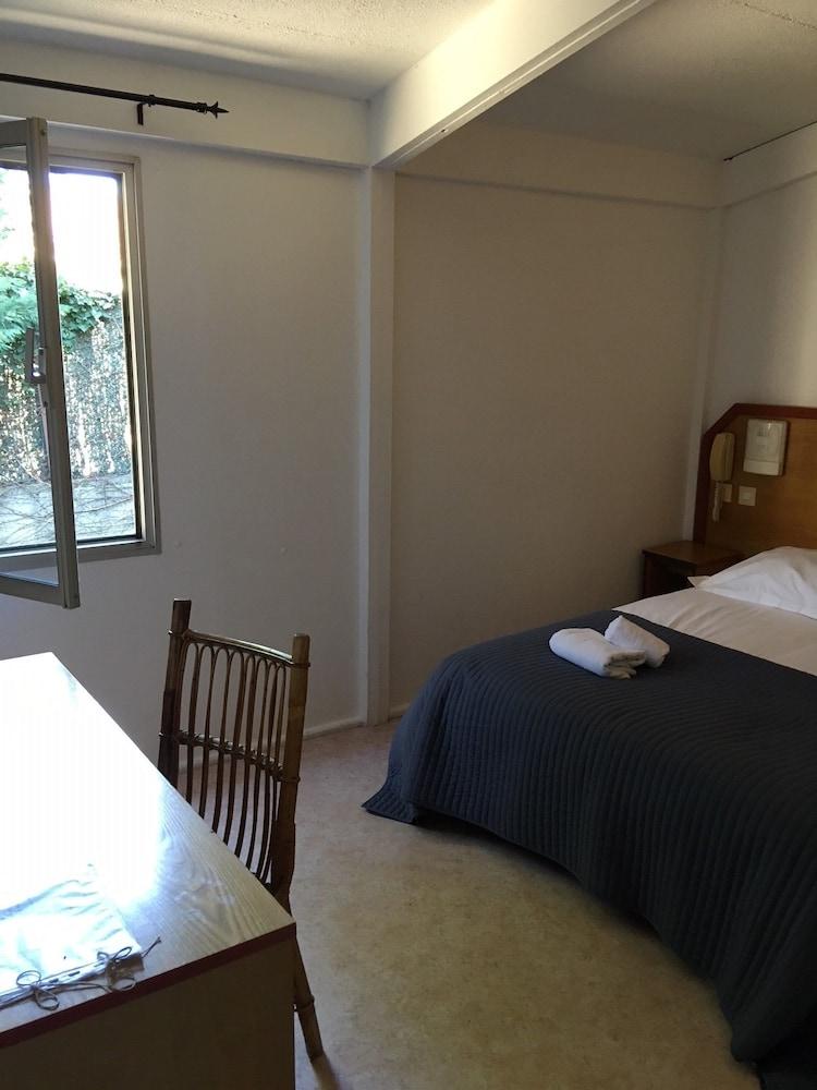 Hostellerie De La Source อาร์ลส์ ภายนอก รูปภาพ
