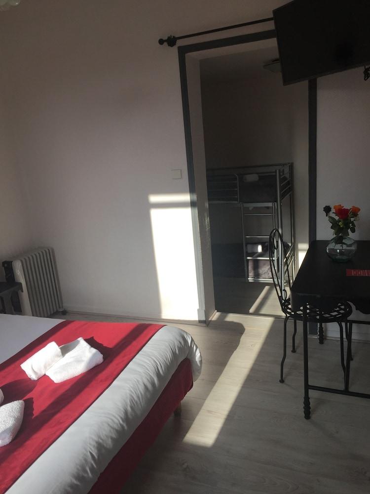 Hostellerie De La Source อาร์ลส์ ภายนอก รูปภาพ