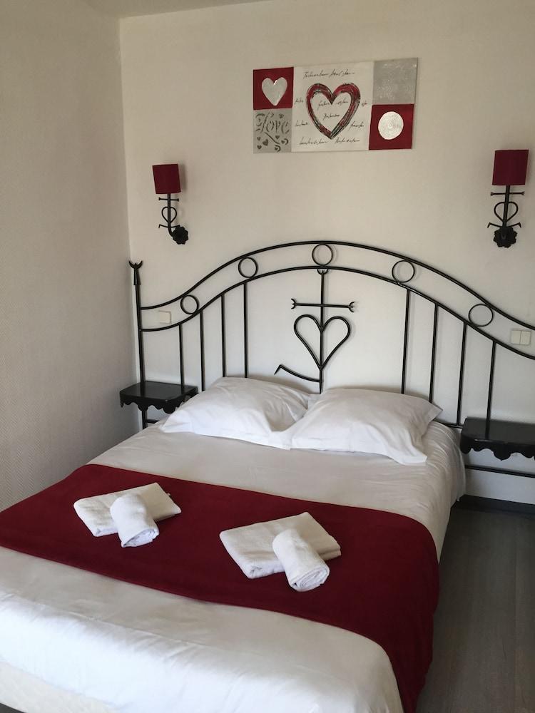 Hostellerie De La Source อาร์ลส์ ภายนอก รูปภาพ