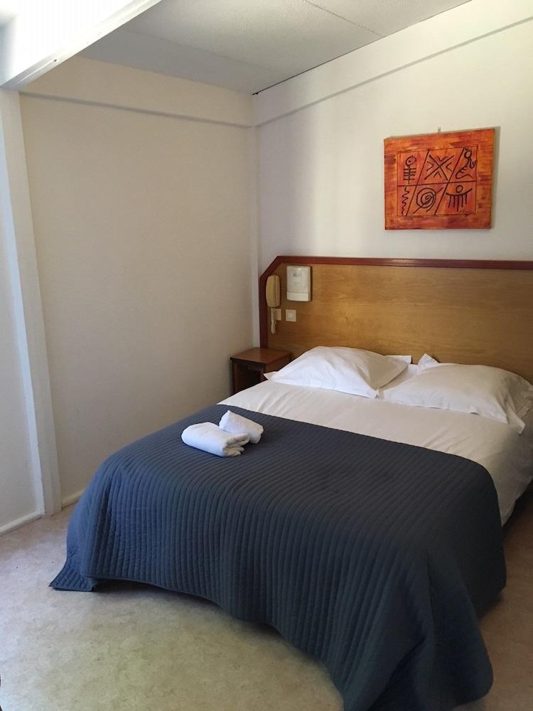 Hostellerie De La Source อาร์ลส์ ภายนอก รูปภาพ