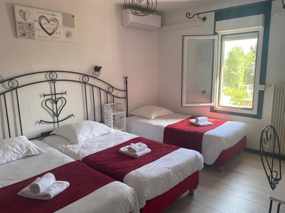 Hostellerie De La Source อาร์ลส์ ภายนอก รูปภาพ