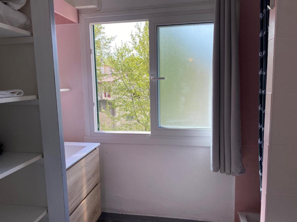 Hostellerie De La Source อาร์ลส์ ภายนอก รูปภาพ