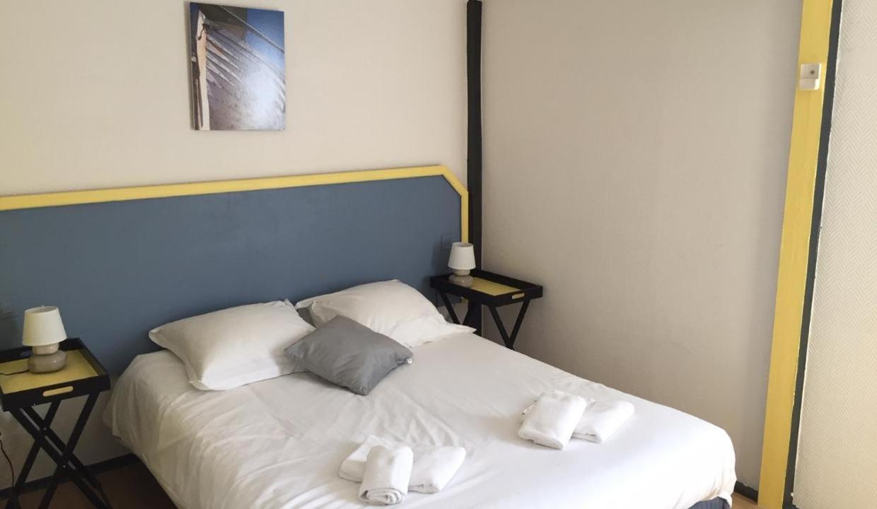 Hostellerie De La Source อาร์ลส์ ภายนอก รูปภาพ